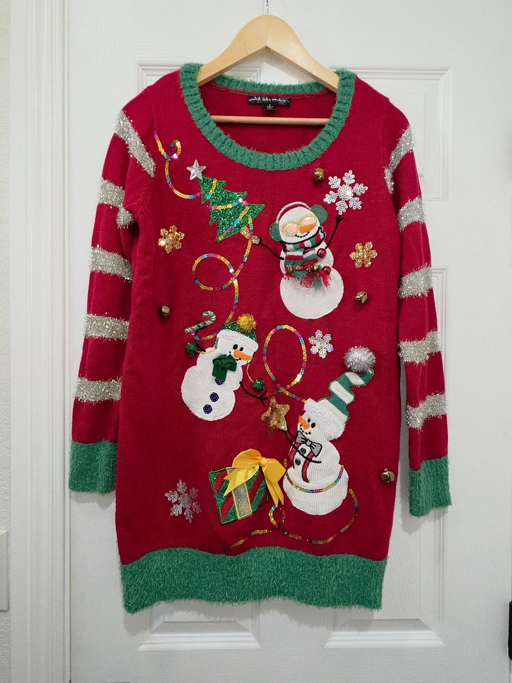Red Snowman Christmas Sweater - United States Sweaters, Large